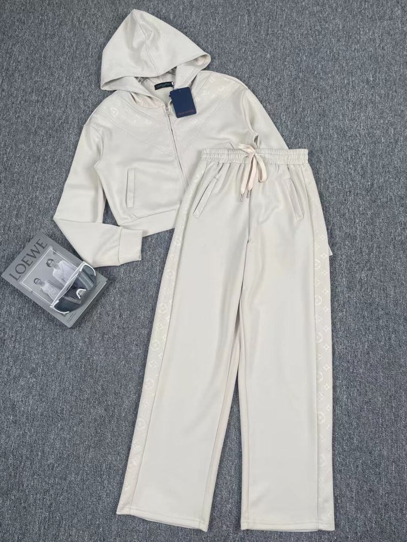 Louis Vuitton Long Suits